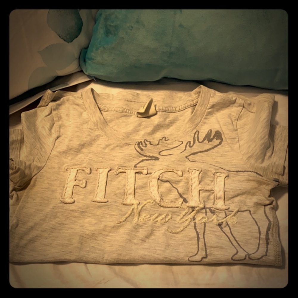 Abercrombie and Finch vintage Small T